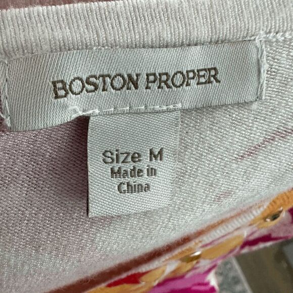 Boston Proper Multi Color Floral Knit Top Beaded jewel neckline Spring Size M - Picture 10 of 10